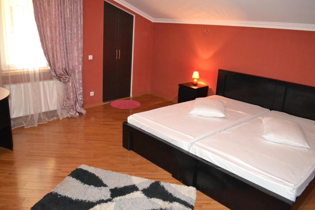 Hotel Isaka Tbilisi Ngoại thất bức ảnh