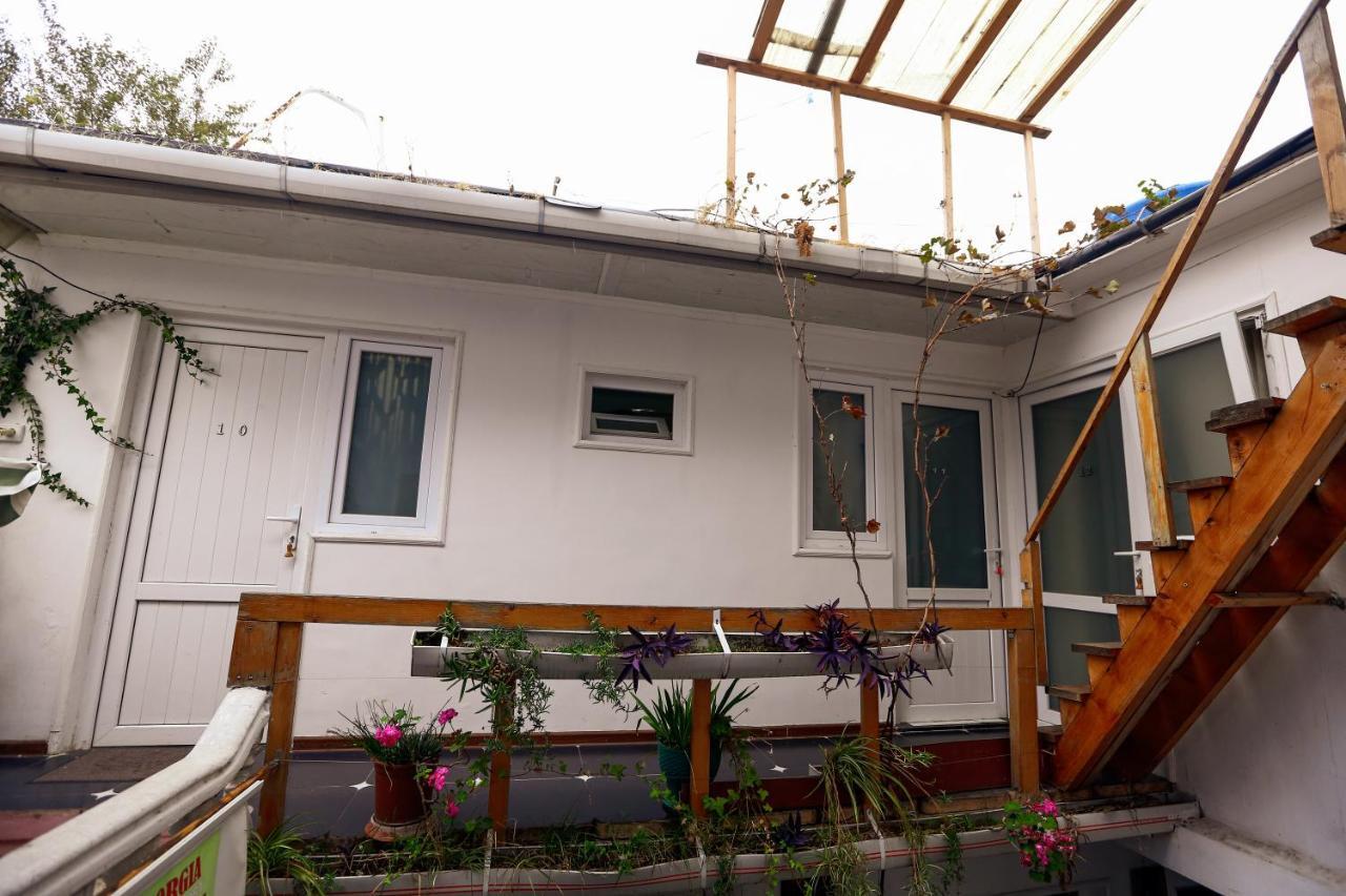 Hotel Isaka Tbilisi Ngoại thất bức ảnh