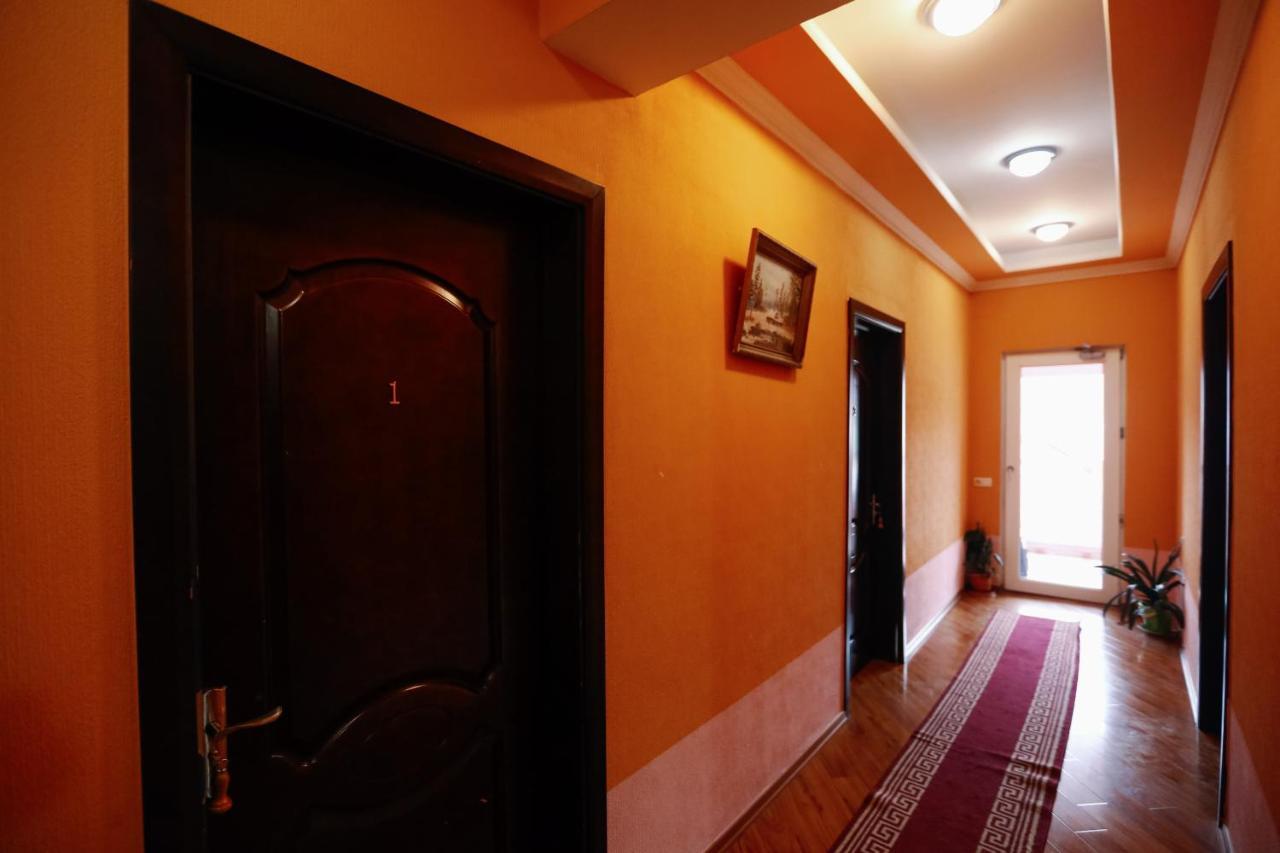Hotel Isaka Tbilisi Ngoại thất bức ảnh