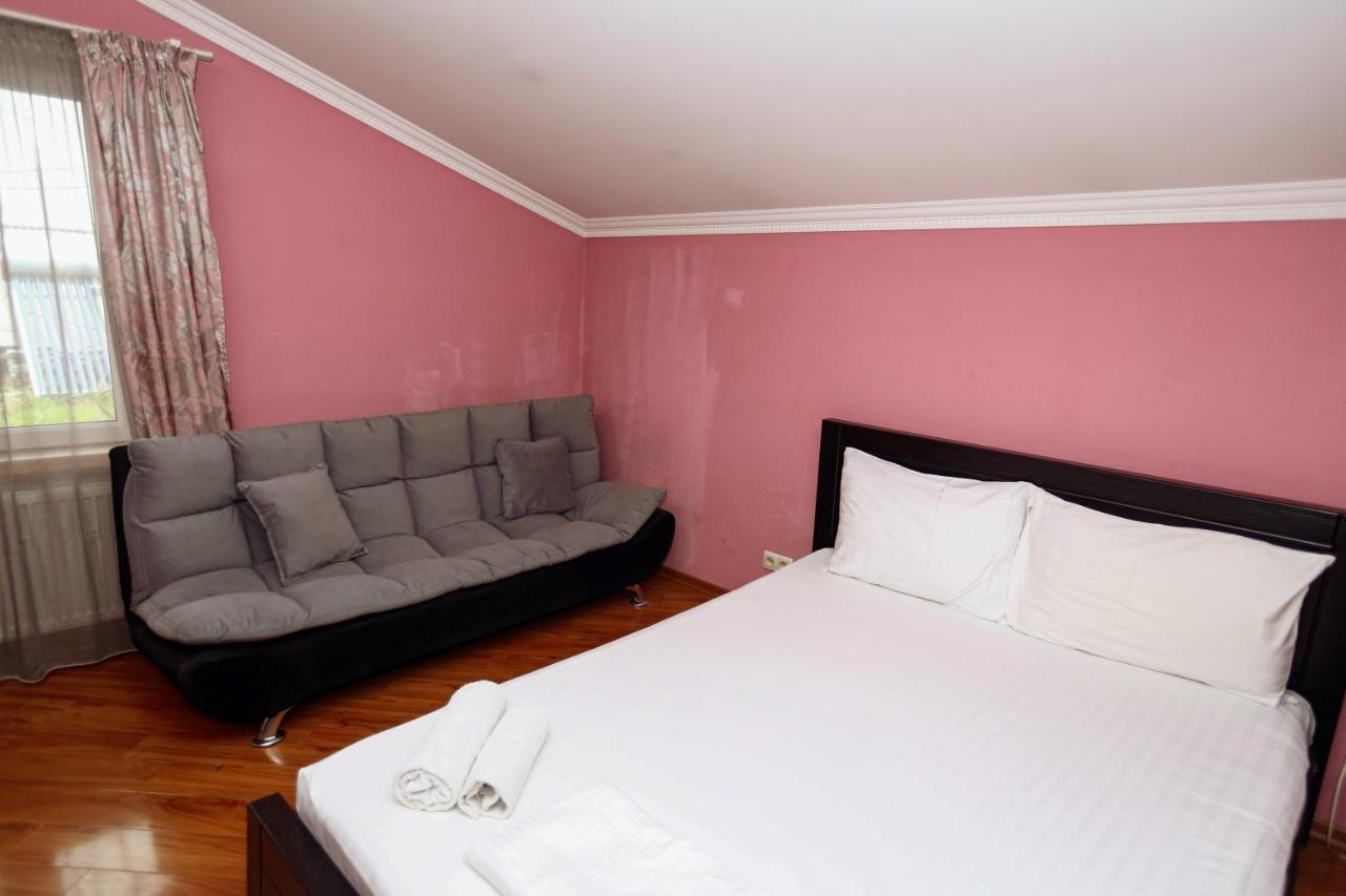 Hotel Isaka Tbilisi Ngoại thất bức ảnh